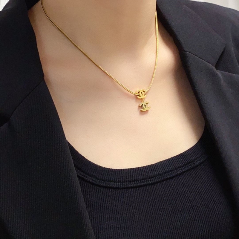 Ch**el necklaces